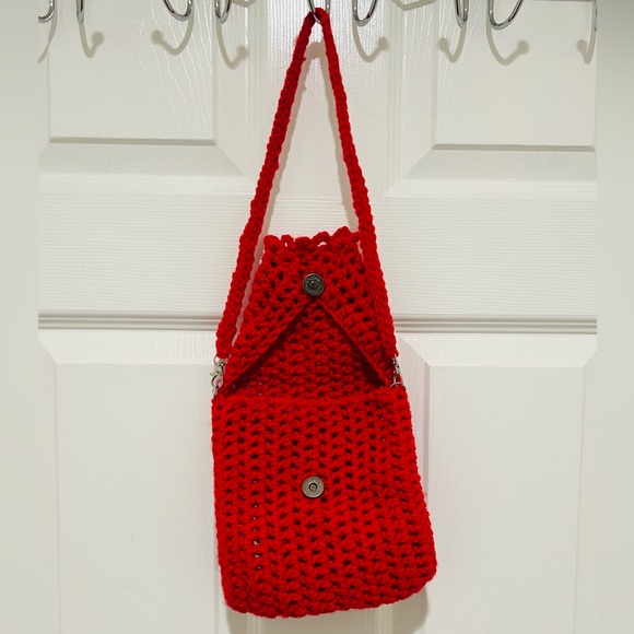 Handmade Red Crochet Purse - Picture 3 of 5